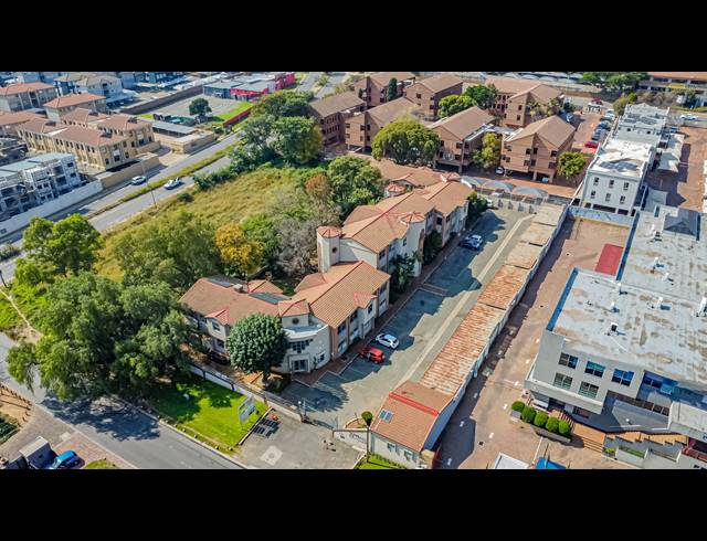 162M² OFFICE FOR SALE IN FERNDALE